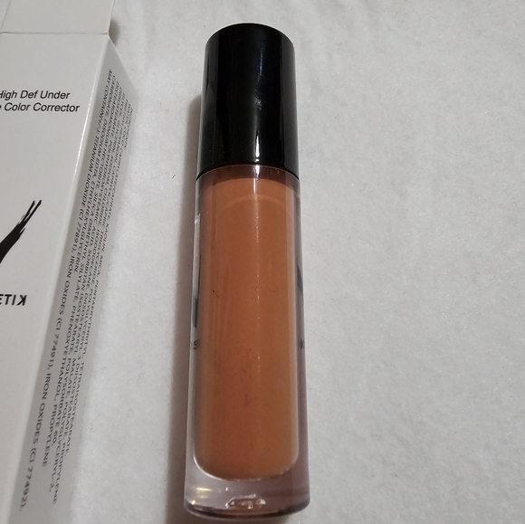 Eye Color Corrector - Picture 3 of 3
